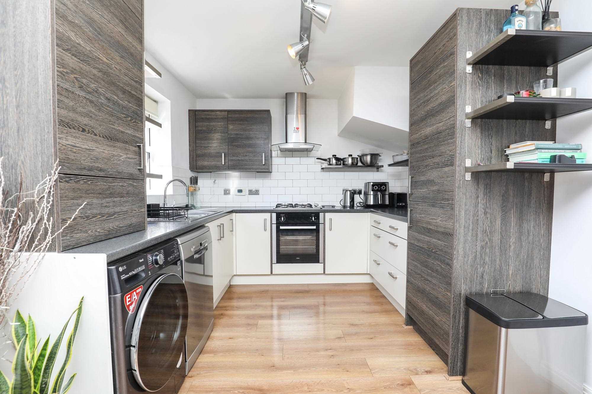11 Ashton Close — photo 5 of 19