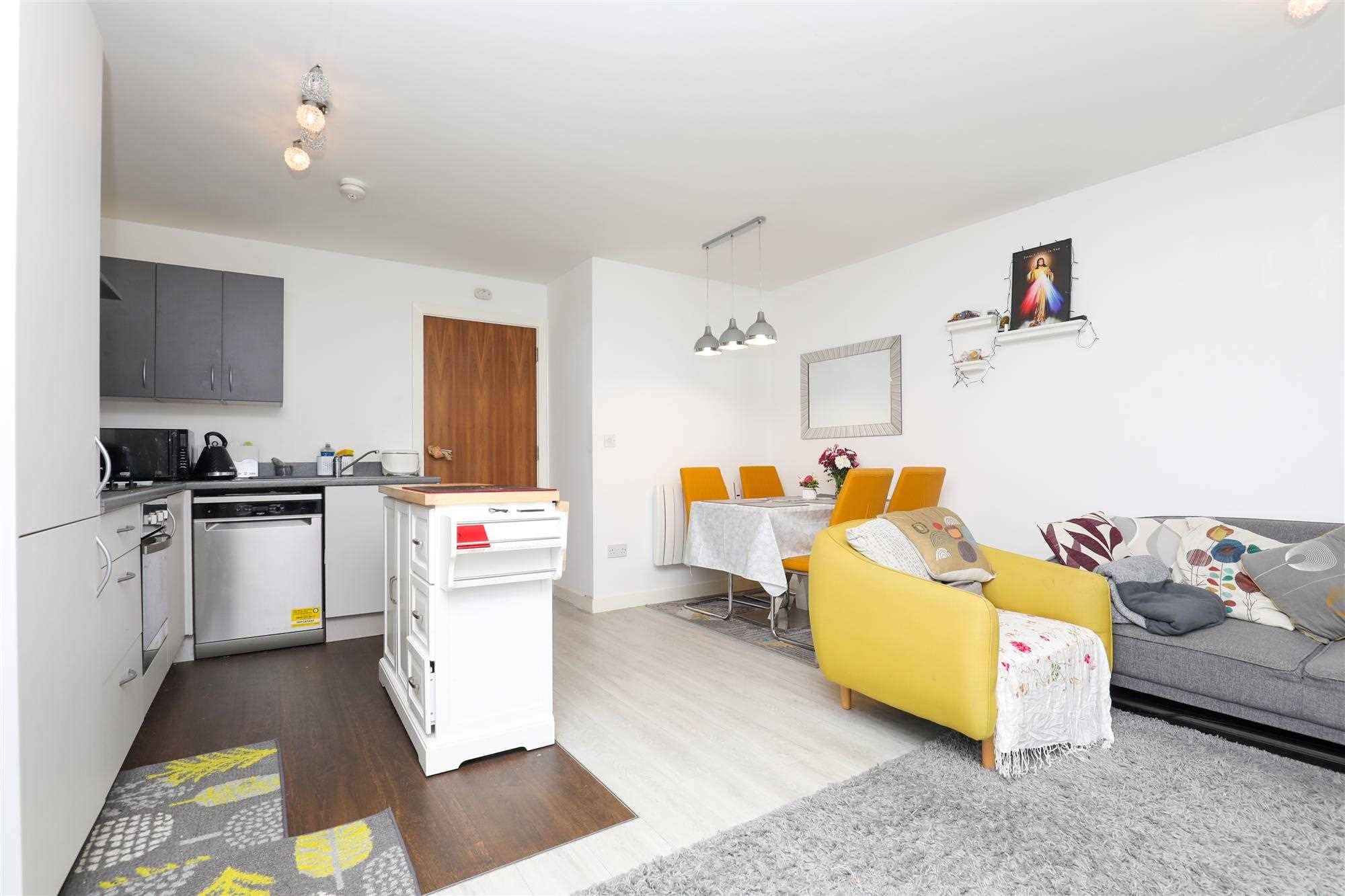 39 Bridgewater Road, Altrincham — photo 3 of 15