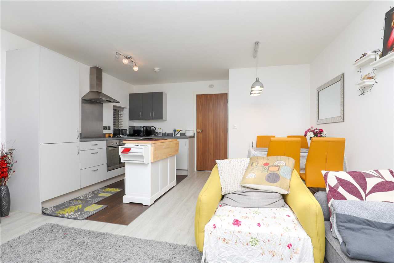 39 Bridgewater Road, Altrincham — photo 4 of 15