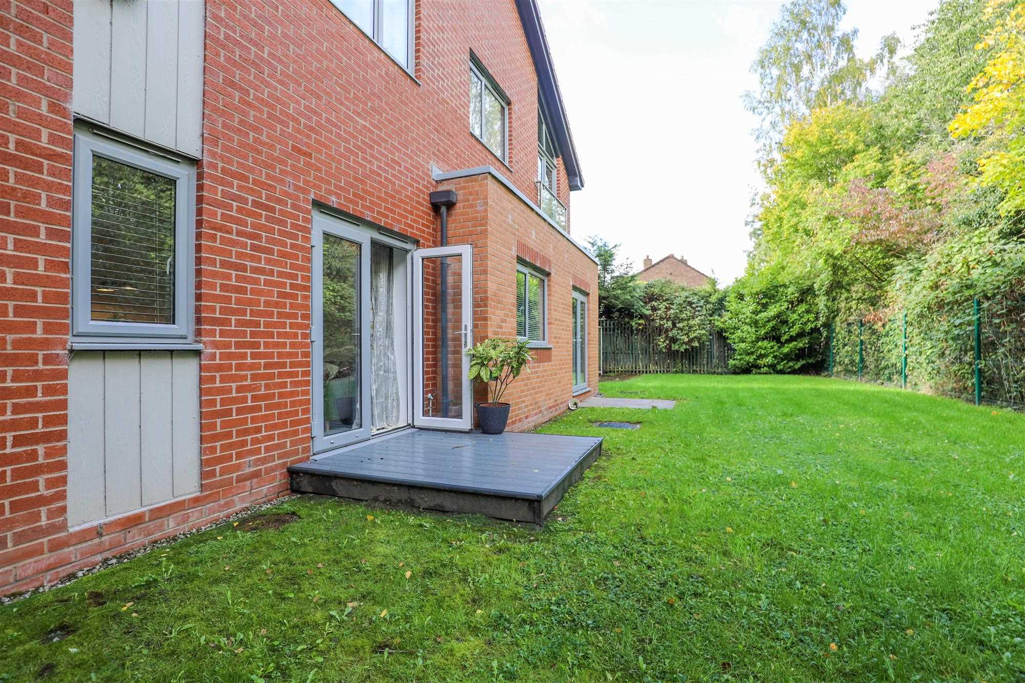 39 Bridgewater Road, Altrincham — photo 14 of 15